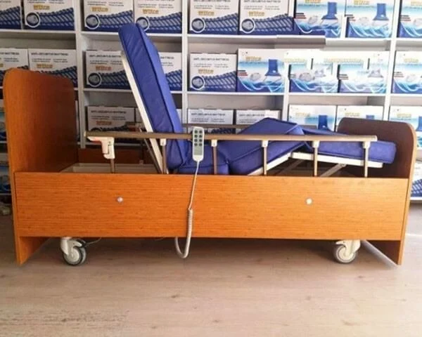 3 Motorlu Ahşap Ev Tipi Hasta Karyolası - Görsel 3