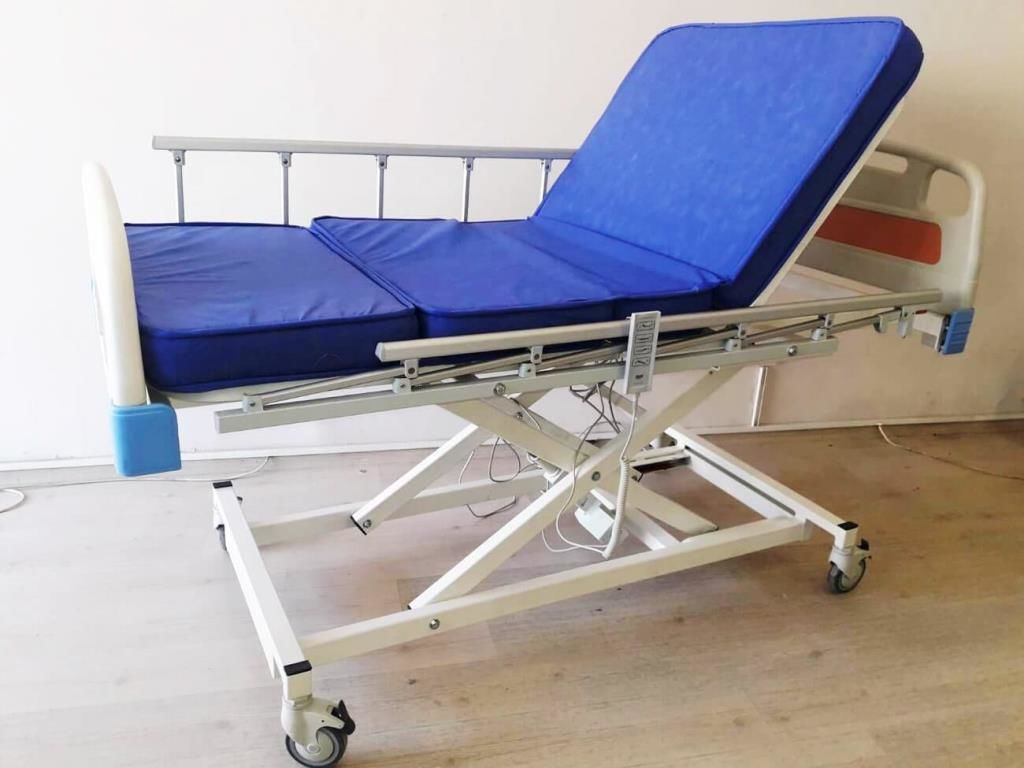 3 Motorlu Abs Başlıklı Tabanca Korkuluklu Hasta Karyolası - Görsel 2